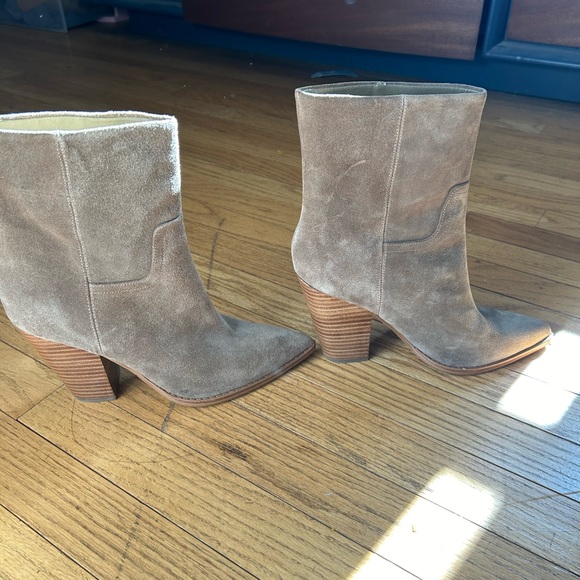 Suede Marc Fisher boots - Picture 4 of 6